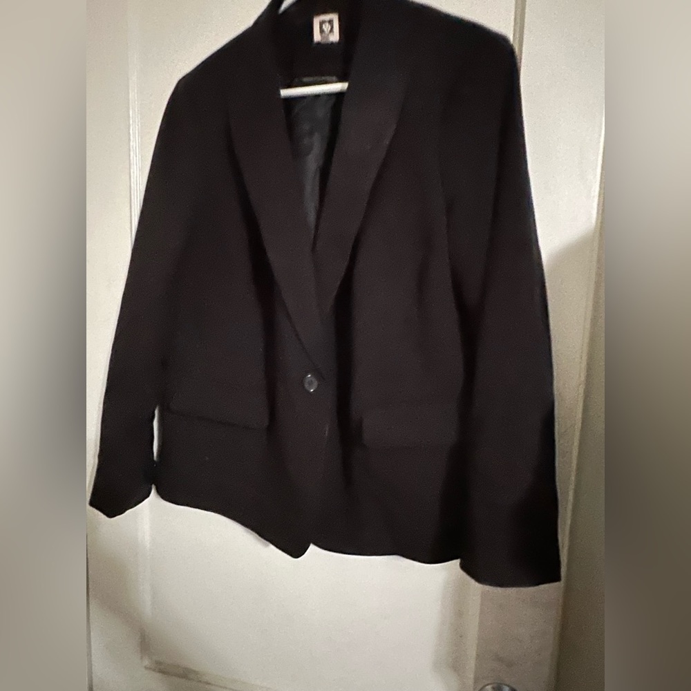 Anne klein blazers two available one size 14 the other size 16